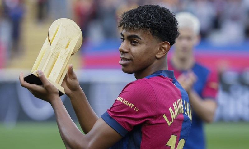 Barcelona zaključava svog najvećeg talenta, Yamalu novi ugovor i čuvena desetka!