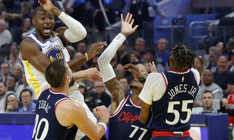 Zubac ponovno vrlo dobar, George u 'krivom' dresu, Clippersi glatko slavili