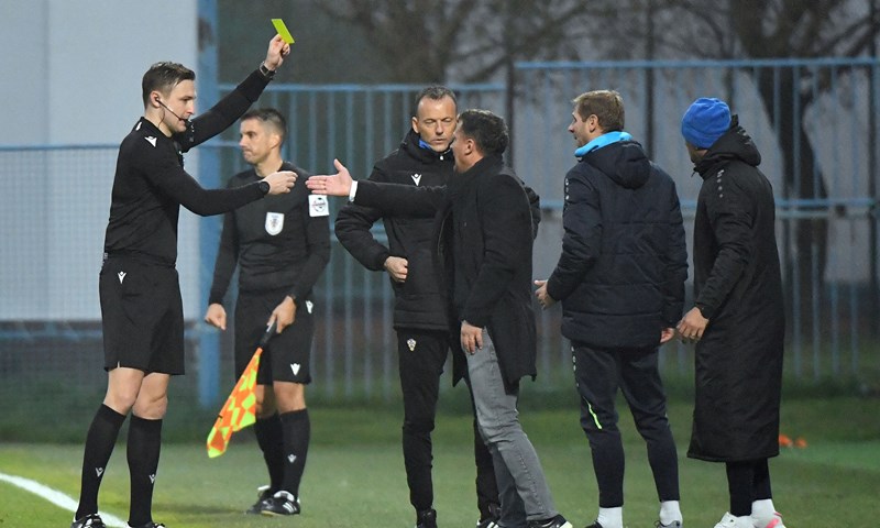 Je li lopta prešla gol liniju Varaždina?