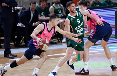 Cedevita Olimpija svladala Megu, Jelavić vrlo dobar, Gnjidiću mrvice