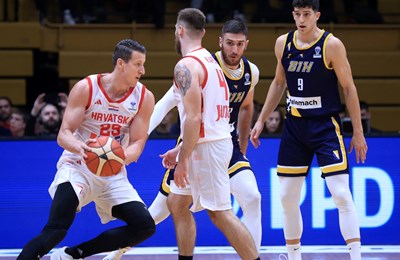 Tricaški raspoložena Hrvatska do vrijedne pobjede u borbi za Eurobasket!