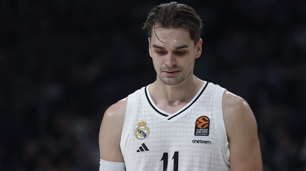 Hezonja novčano kažnjen zbog isključenja tijekom dvoboja protiv Fenerbahčea