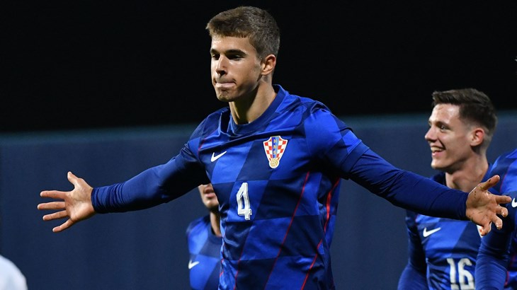 'Škorpion-gol' Vuškovića, pet pogodaka na utakmici i pobjeda HSV-a protiv Werdera