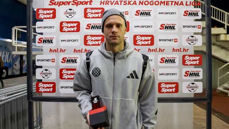 Ivan Lučić preuzeo nagradu za najbolju obranu SuperSport HNL-a u studenom