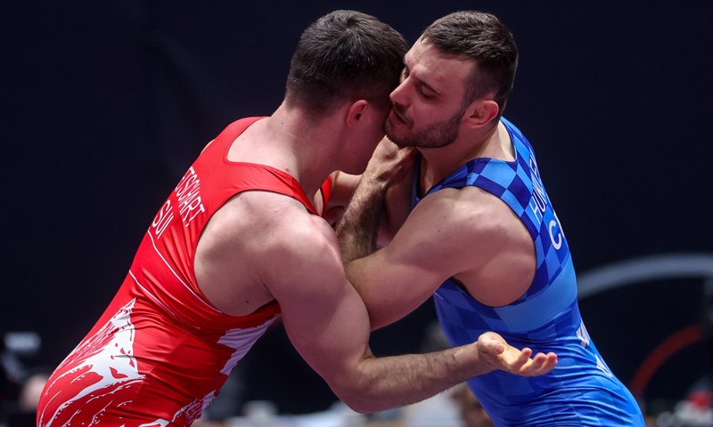 Ivanu Hukleku smiješi se naknadno dobivanje bronce s Olimpijskih igara u Tokiju