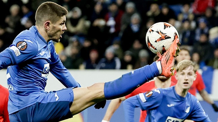 Matanović debitirao i s dva gola donio pobjedu Freiburgu, zabijali i Majer i Kramarić