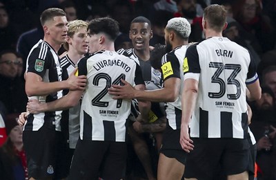 Newcastle pobjedom na Emiratesu napravio veliki korak prema finalu EFL Cupa