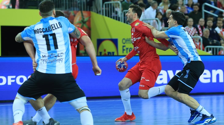 Potvrđeno: Duvnjak otpao zbog ozljede lista, Sigurdsson pozvao Karačića