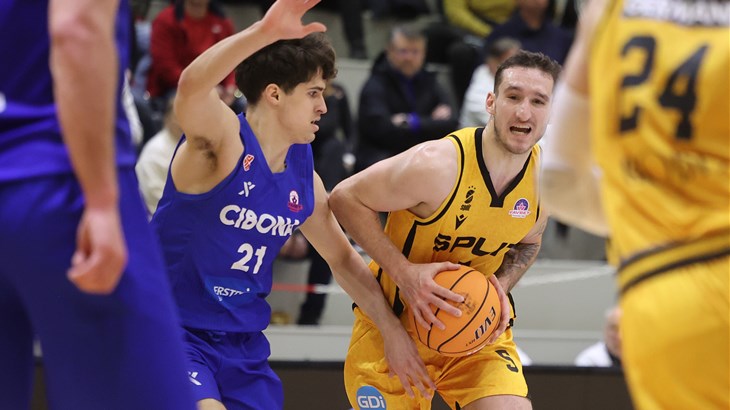 Split ubacio 122 poena i uvjerljivo slavio u gostima kod Samobora, 40 poena i 11 trica Jordana