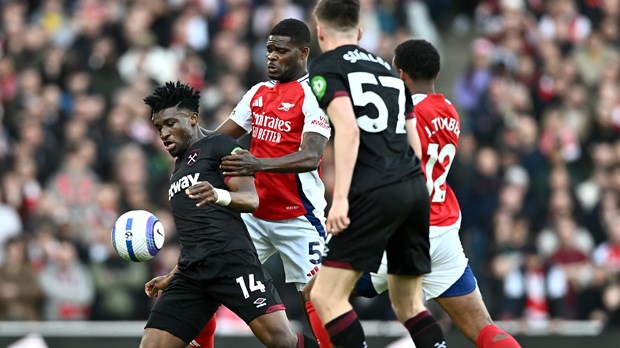 Svi gosti slavili, Jurićev Southampton ponovno potopljen, Arsenal kiksao u londonskom derbiju