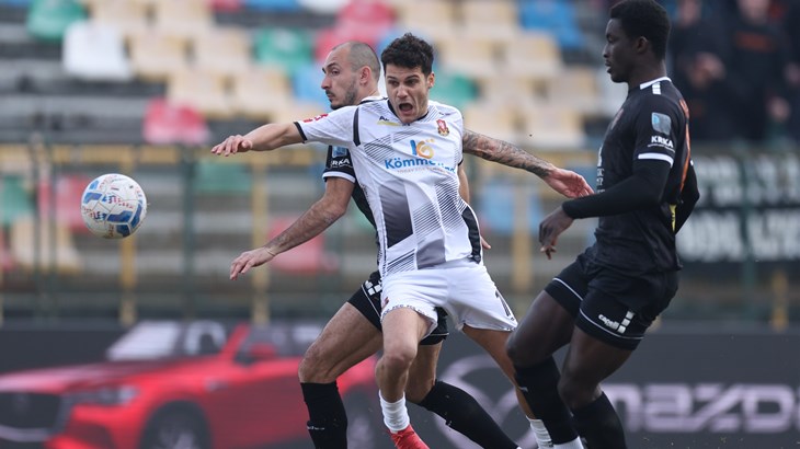 Elezi se dobro snašao i pospremio odbijanac u mrežu