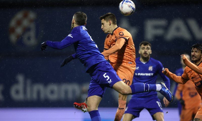 Dinamo i Osijek u nenogometnim uvjetima odlučivali o putniku u polufinale SuperSport Hrvatskog kupa