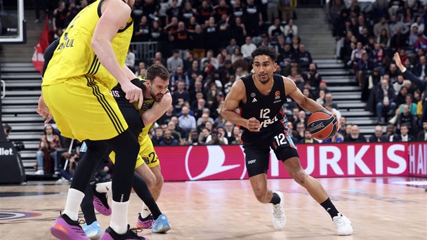 Fenerbahče slavljem u Parizu učvrstio drugu poziciju