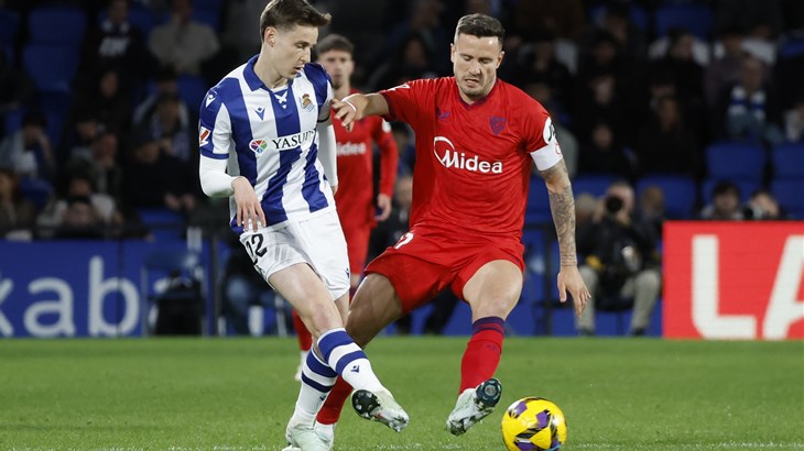 Sevilla pobijedila Real Sociedad bez Sučića i preskočila ga na ljestvici