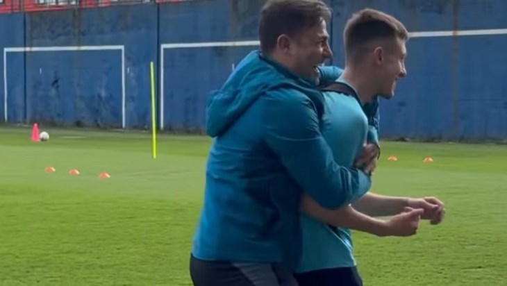 Cannavaro se nije iskazao u izazovu, ali nakon Kačavendinog pokušaja je prasnuo u smijeh