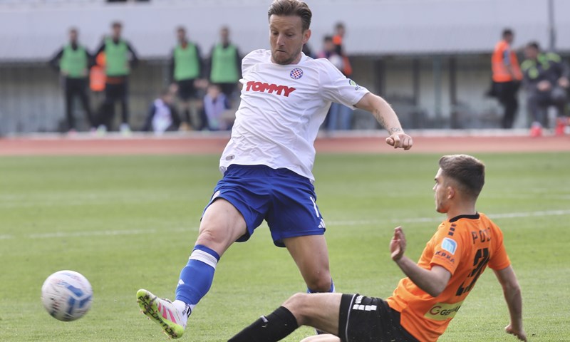 Rakitić i drugi put poslao loptu u mrežu, VAR mu ipak poništio pogodak