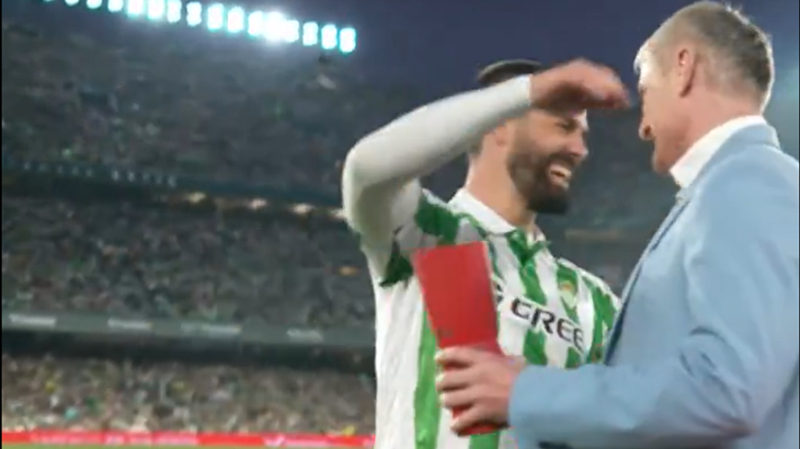 Robert Jarni dodijelio Iscu nagradu za najboljeg igrača mjeseca u LaLigi