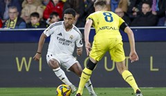 Otočki mediji: Chelsea spreman ponuditi Realu ogroman novac, slaže uboijiti napadački trio