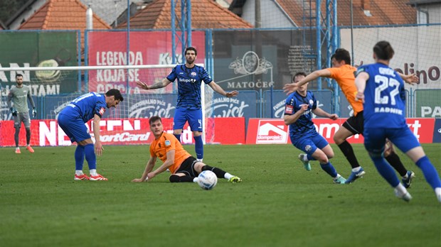 Kovačić iz teške pozicije povećao prednost protiv Šibenčana