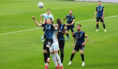 Radeljić početkom drugog poluvremena ostavio Rijeku s igračem manje