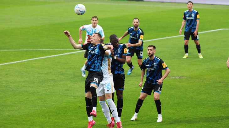 Radeljić početkom drugog poluvremena ostavio Rijeku s igračem manje