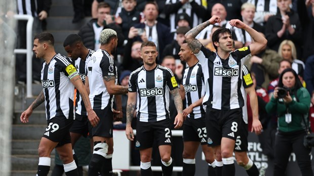Newcastle rutinski odradio gostovanje protiv Evertona, stoper zabio dva gola