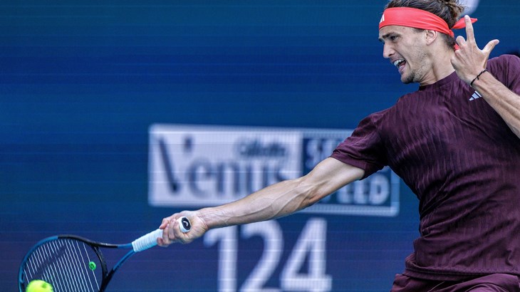 Zverev opravdao ulogu favorita i uz samo pet izgubljenih gemova prošao dalje