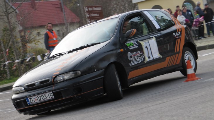 Florianu Blažutiću dvostruki trijumf na startu sezone ocjensko-spretnosnih vožnji