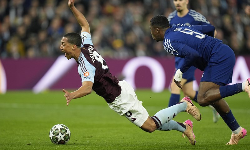 Aston Villa blizu čudesnog povratka, Donnarumma spasio Parižane i odveo ih u polufinale