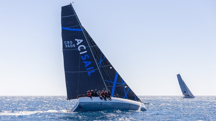 Tonči Stipanović s Nikšom Dobudom i Paolom Obradovićem slavio na Elafiti Slalom regati