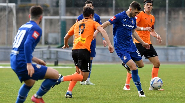 Pobjednik je odlučen: Autogol Santinija za povećanje prednosti Dinama