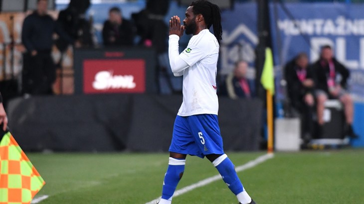 Diallo vrlo rano isključen zbog udaranja Mitrovskog