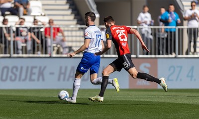 Jakupovićev pokušaj bio bi u konkurenciji za gol sezone, zaustavila ga je greda