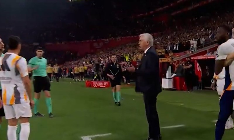 Rüdiger je bocom gađao suca, a onda je i fizički želio nasrnuti na njega