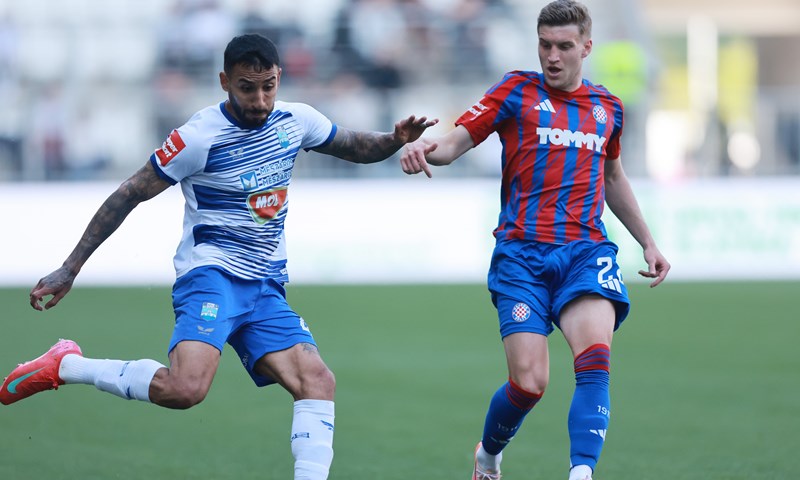 Brajković već nakon pola sata igre morao je u svlačionicu, a Hajduk ostao s igračem manje