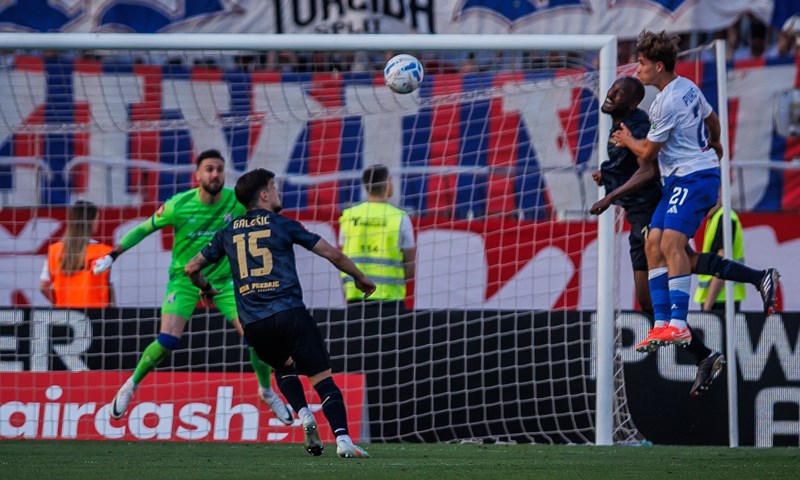 Fantastična reakcija Galešića ostavila Dinamo u vodstvu