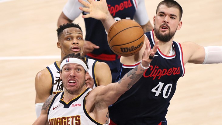 Double-double Ivice Zupca u porazu Clippersa protiv Sunsa