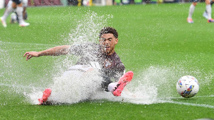 Napoli kiksao protiv Genoe i izgubio dva bitna boda u borbi za titulu