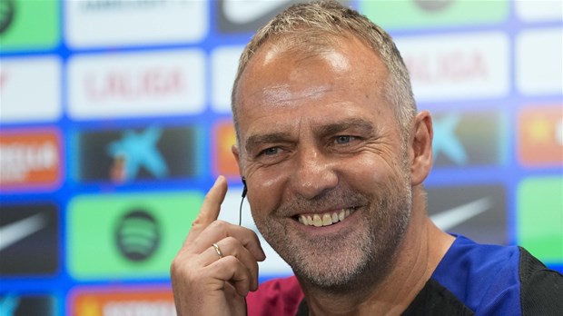 Barcelona produžila suradnju s Hansijem Flickom do ljeta 2027. godine