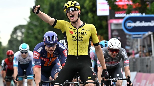 Nizozemac slavio u 12. etapi Gira, Miholjević završio kao 162.