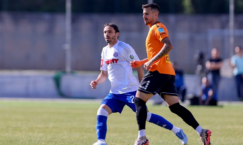 Hajduk slavio na gostovanju kod Šibenika, Livaja pocrvenio, prekid trajao 20-ak minuta