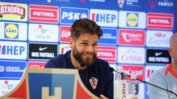 Ćaleta-Car: 'Reprezentacija je čast, a prva utakmica kvalifikacija je najvažnija'