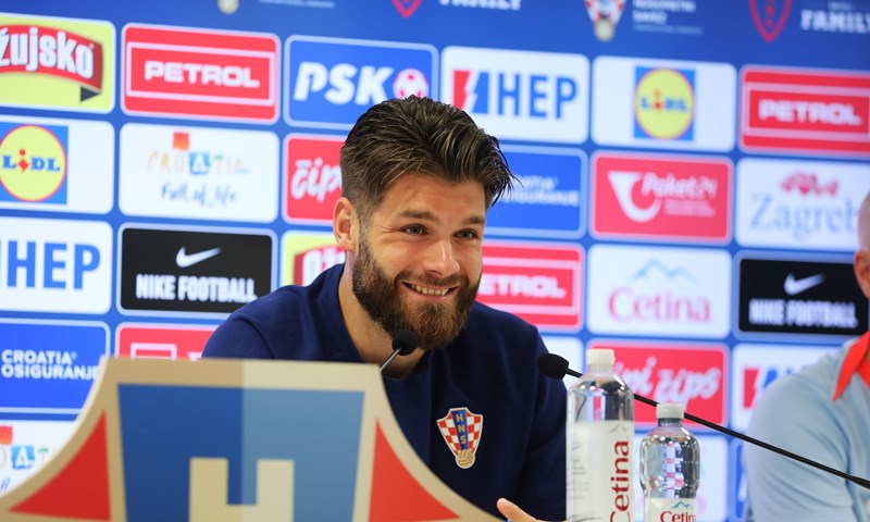 Ćaleta-Car: 'Reprezentacija je čast, a prva utakmica kvalifikacija je najvažnija'