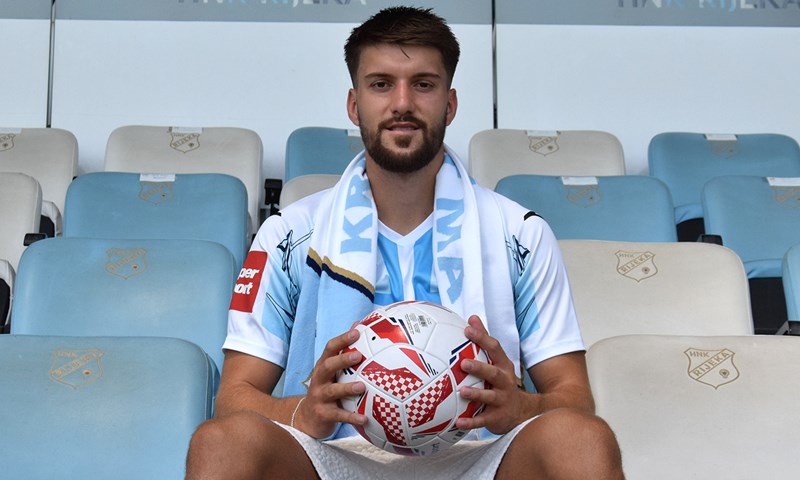 Rijeka službeno predstavila novog stopera