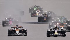 Lando Norris slavio u kišnoj utrci u Silverstoneu ispred Oscara Piastrija