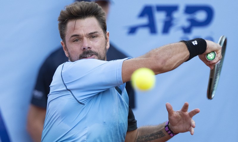 Wawrinka se opustio pred brojnim navijačima i održao predavanje mladom Ekvadorcu