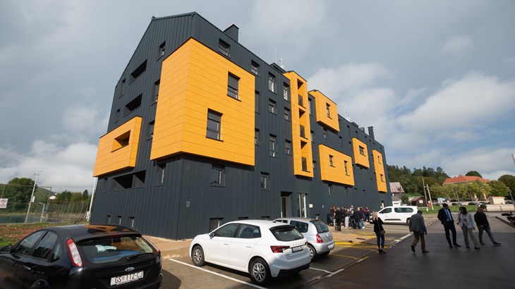 HEP nastavlja realizaciju projekta HES Kosinj: Novih sedam stanara stiže u Kosinjku!