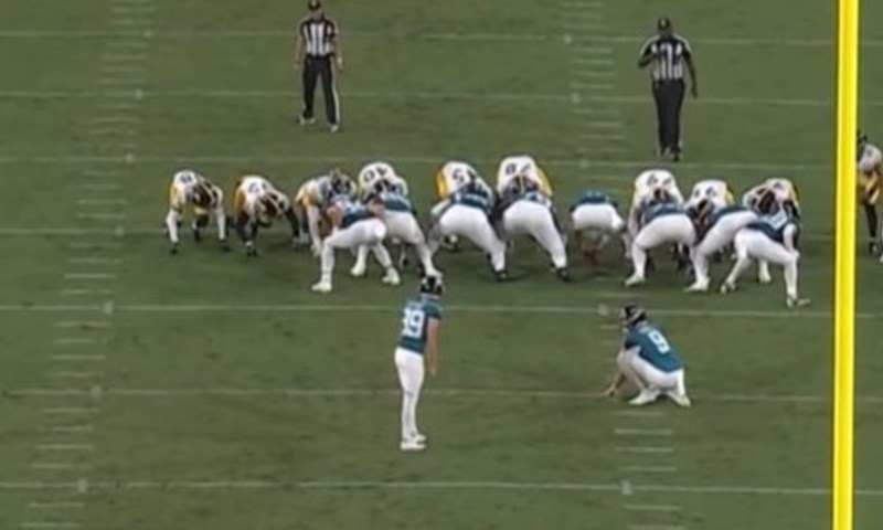 Kicker Jaguarsa pogodio field goal sa 70 yarda, ali neće mu se računati kao rekord