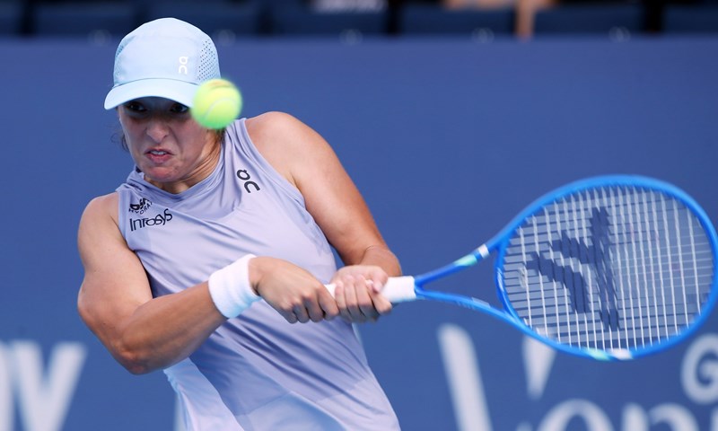 Swiatek i Ribakina uvjerljivim pobjedama otvorile WTA Finals