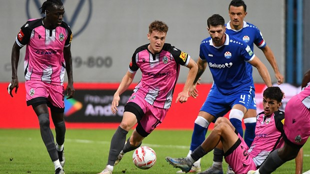 Caimacov u sudačkoj nadoknadi s igračem manje smanjio zaostatak